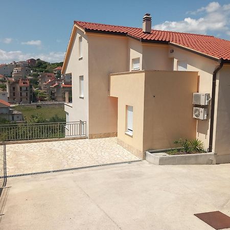 Appartamento Magi House With Pool Podstrana Esterno foto