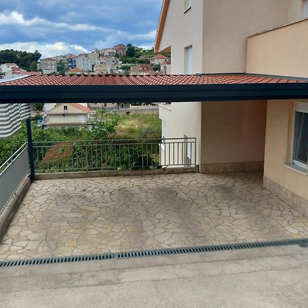 Appartamento Magi House With Pool Podstrana Esterno foto