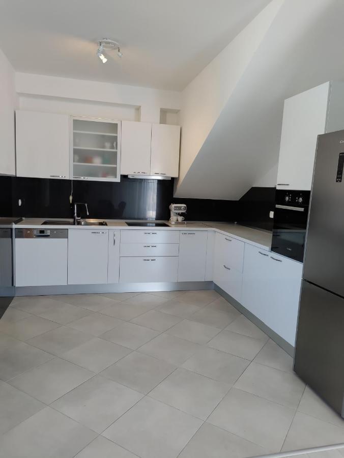 Appartamento Magi House With Pool Podstrana Esterno foto