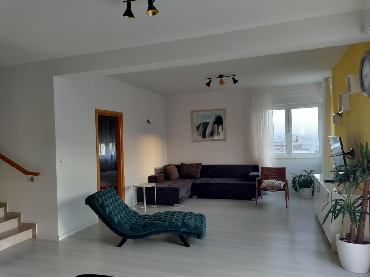 Appartamento Magi House With Pool Podstrana Esterno foto