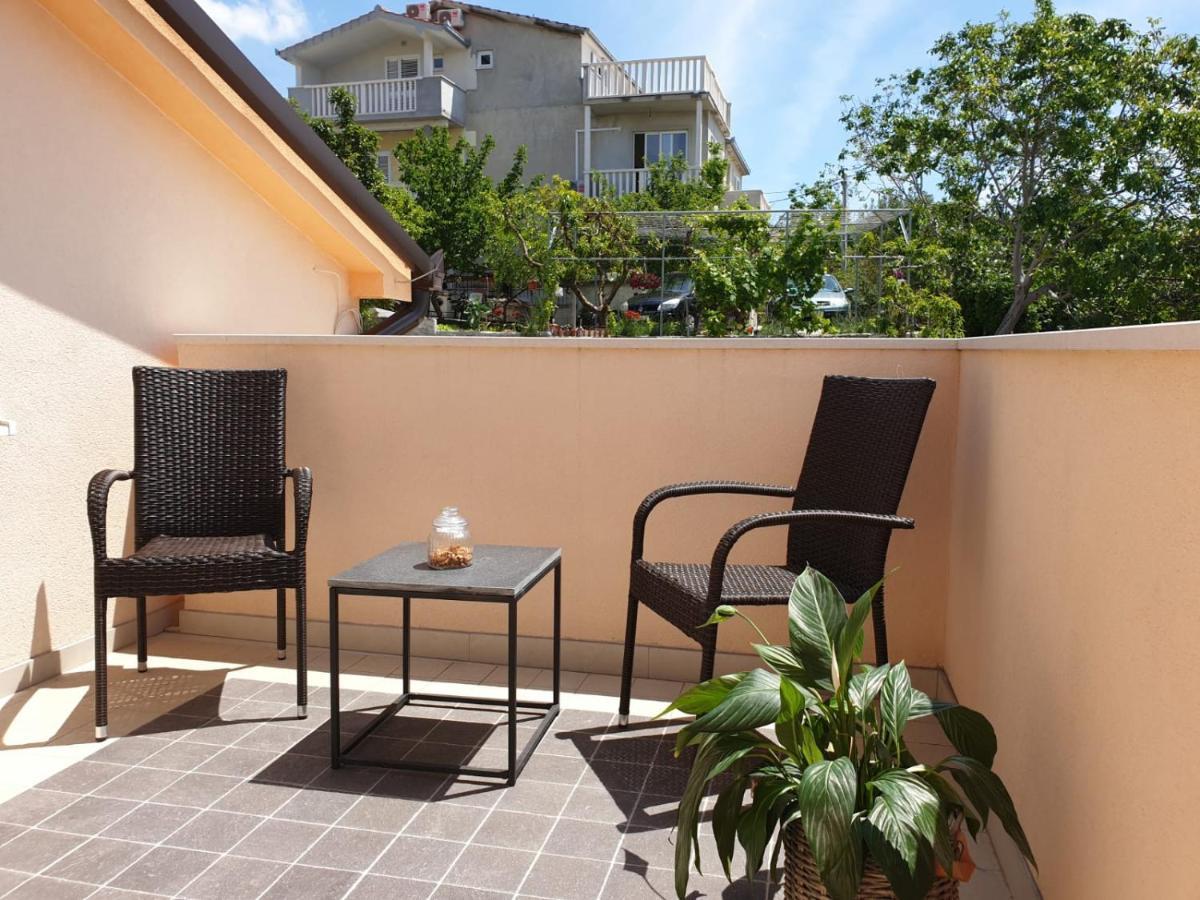 Appartamento Magi House With Pool Podstrana Esterno foto