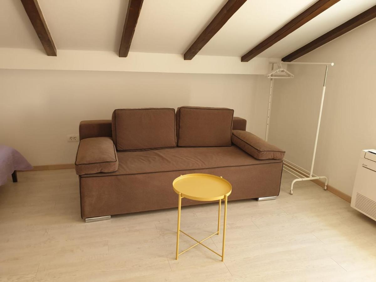 Appartamento Magi House With Pool Podstrana Esterno foto