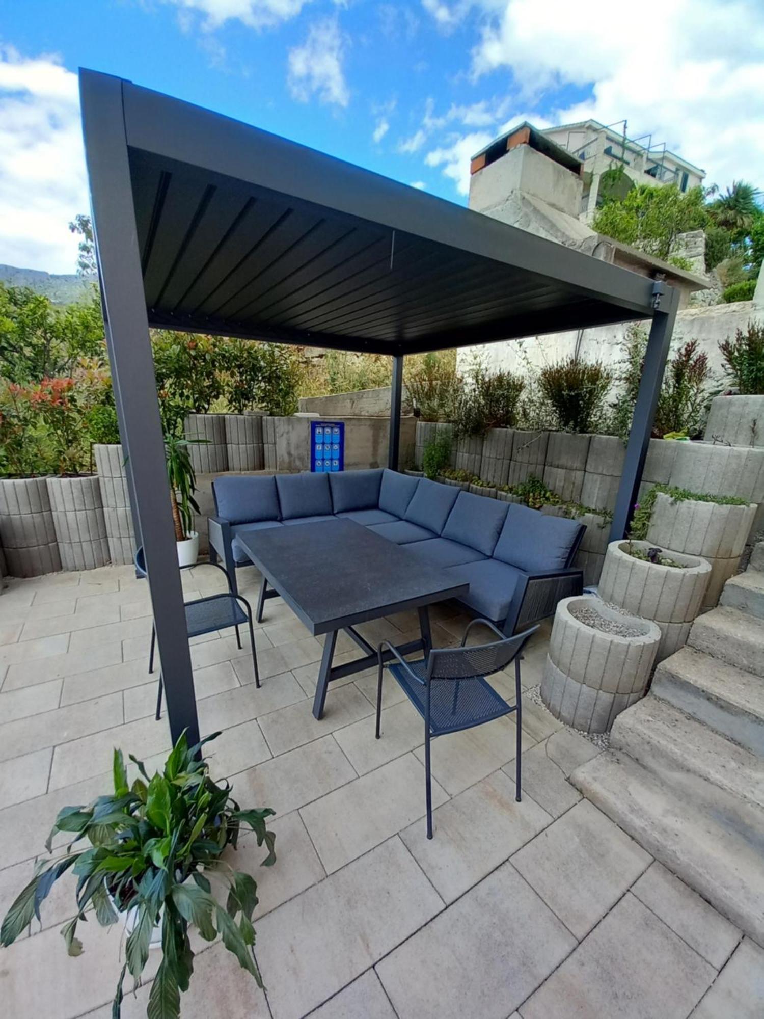 Appartamento Magi House With Pool Podstrana Esterno foto