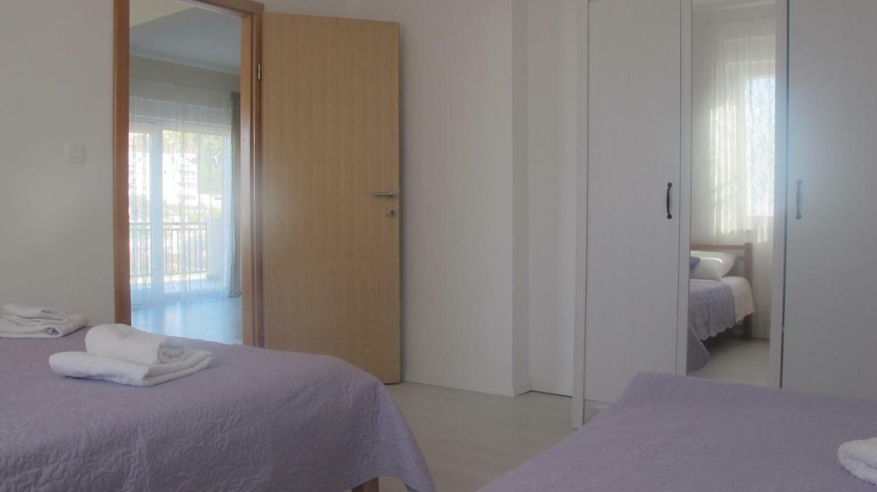 Appartamento Magi House With Pool Podstrana Esterno foto